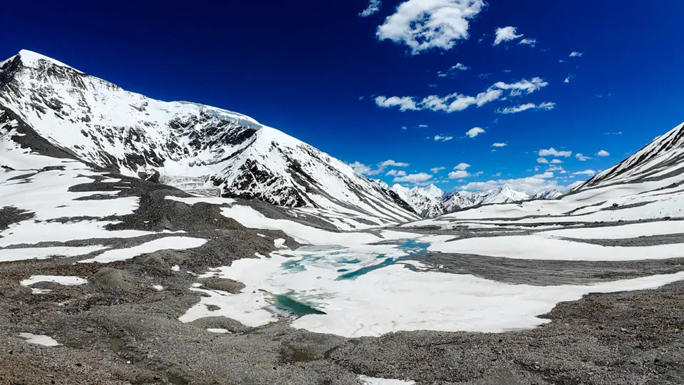 38c6aLeh Ladakh In Winters...jpg